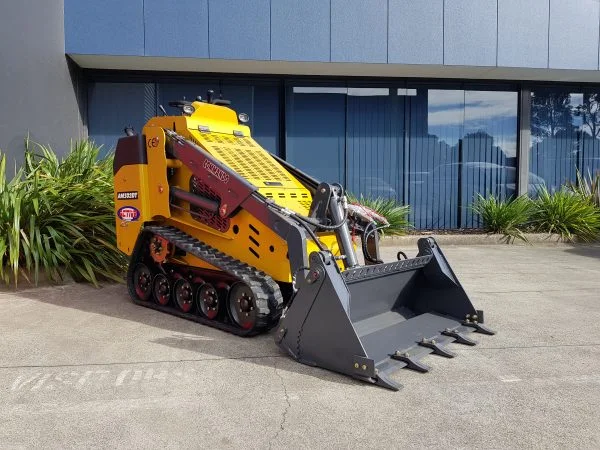 2023 Commando AM302DT Mini skid steer Loader
