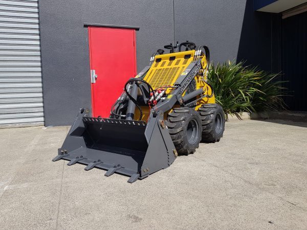 skid steer loader, compact loader,